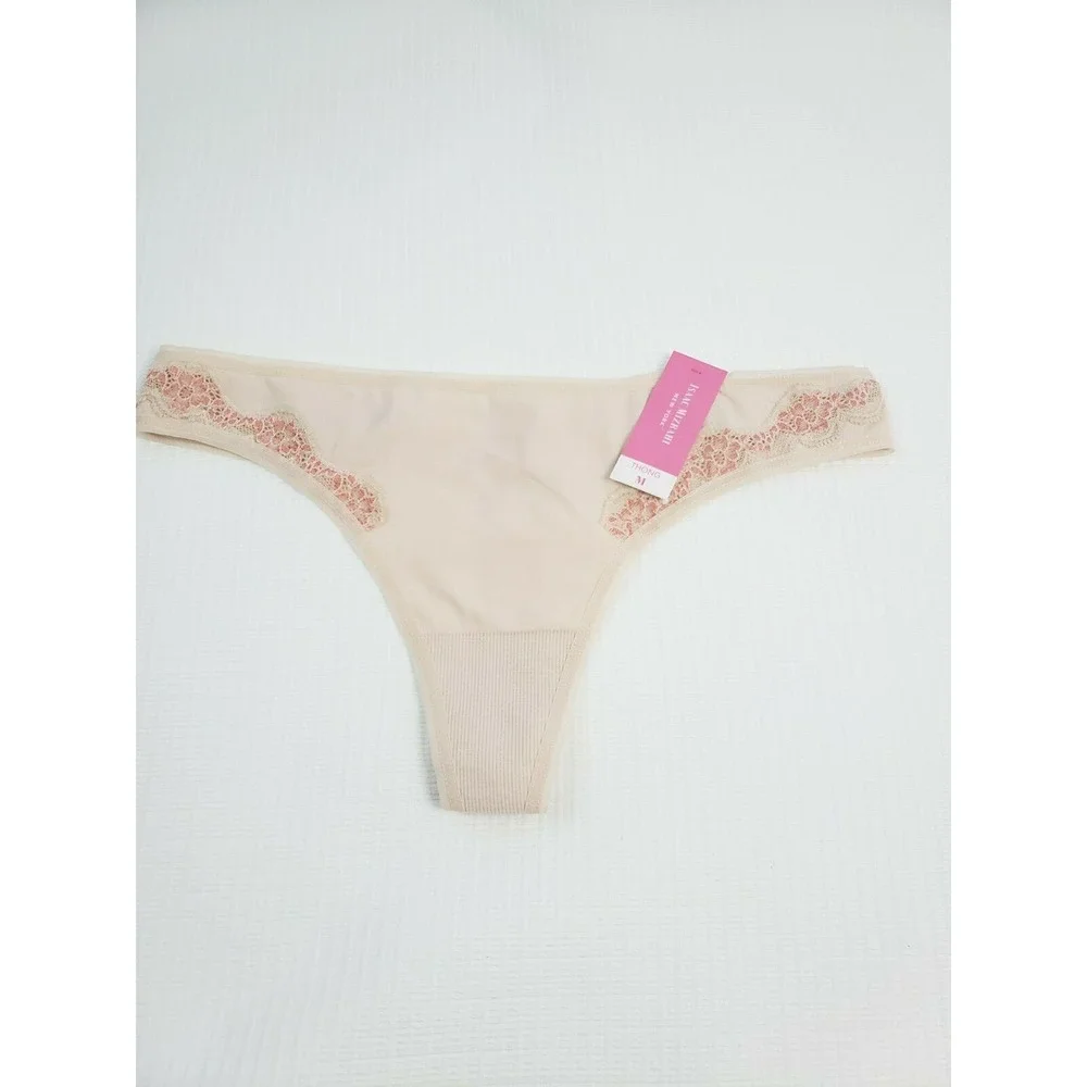 Isaac Mizrahi sizing high tan